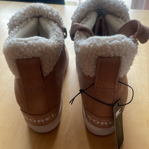 Sorel Out N About Cozy Faux Shearling, Size 7-NEW - Picture 6 of 8